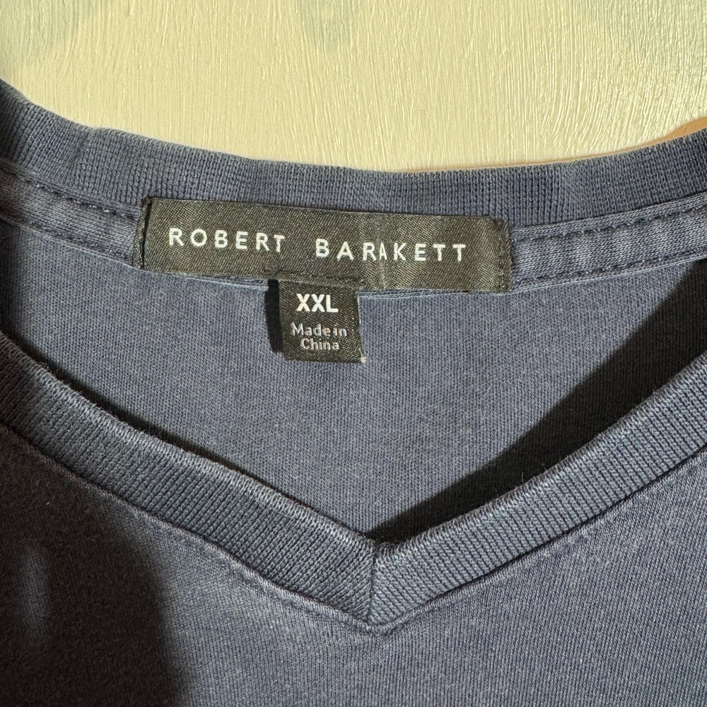 Robert Barakett Navy V-Neck Tee - Picture 3 of 5